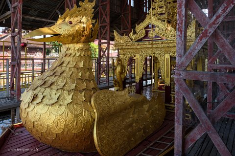 20191122__00289-107 Ywama, pagode Phaung Daw U, chaque année, 4 des 5 statues sont promenées durant 18 jours dans ce bateau à tête de karaweik tout autour du lac lors de grandes...